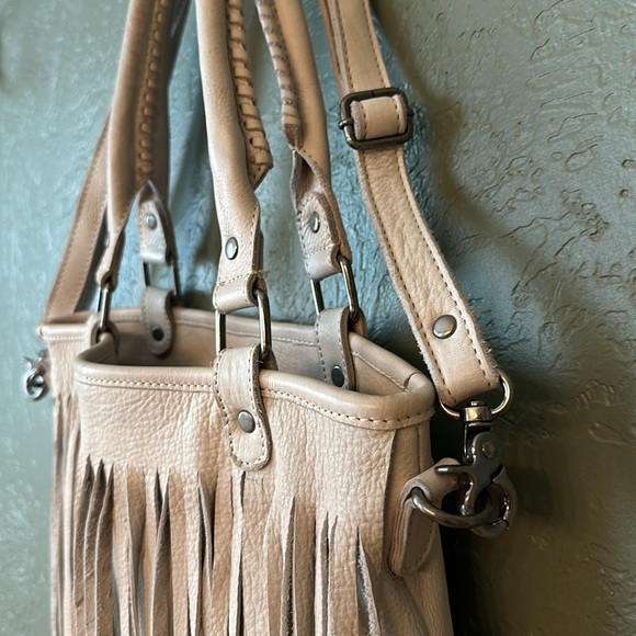 Purse: cream/white leather fringe, multiple handles, lined - Picture 2 of 12